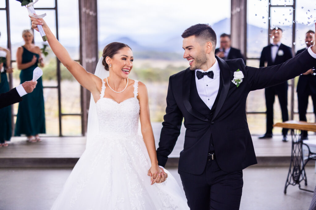 Kooroomba Vineyard Wedding Photos 076