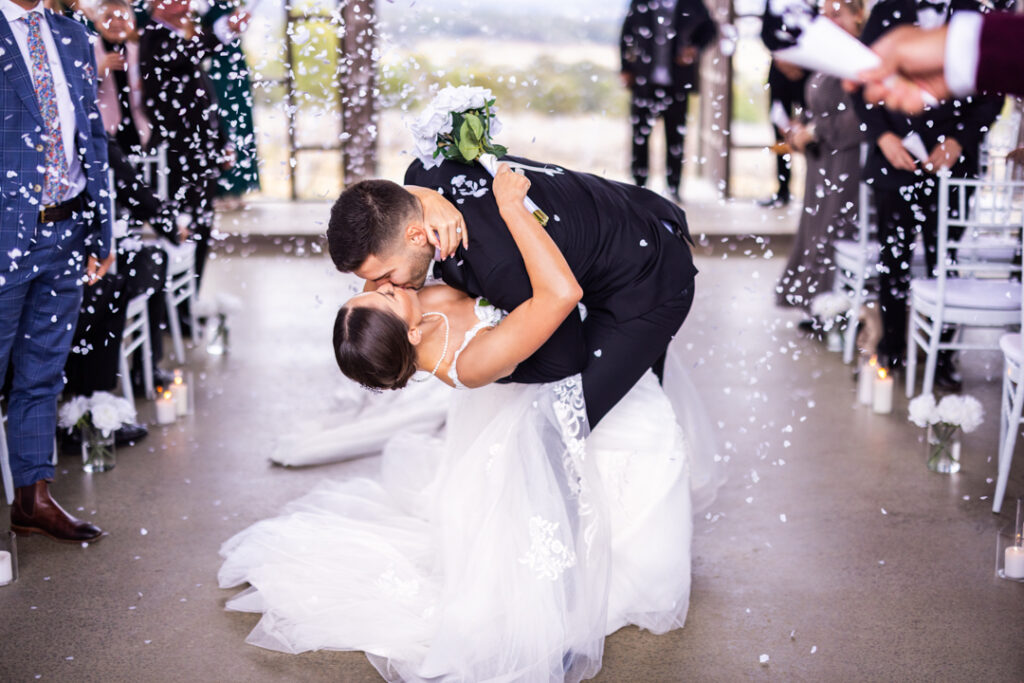 Kooroomba Vineyard Wedding Photos 077