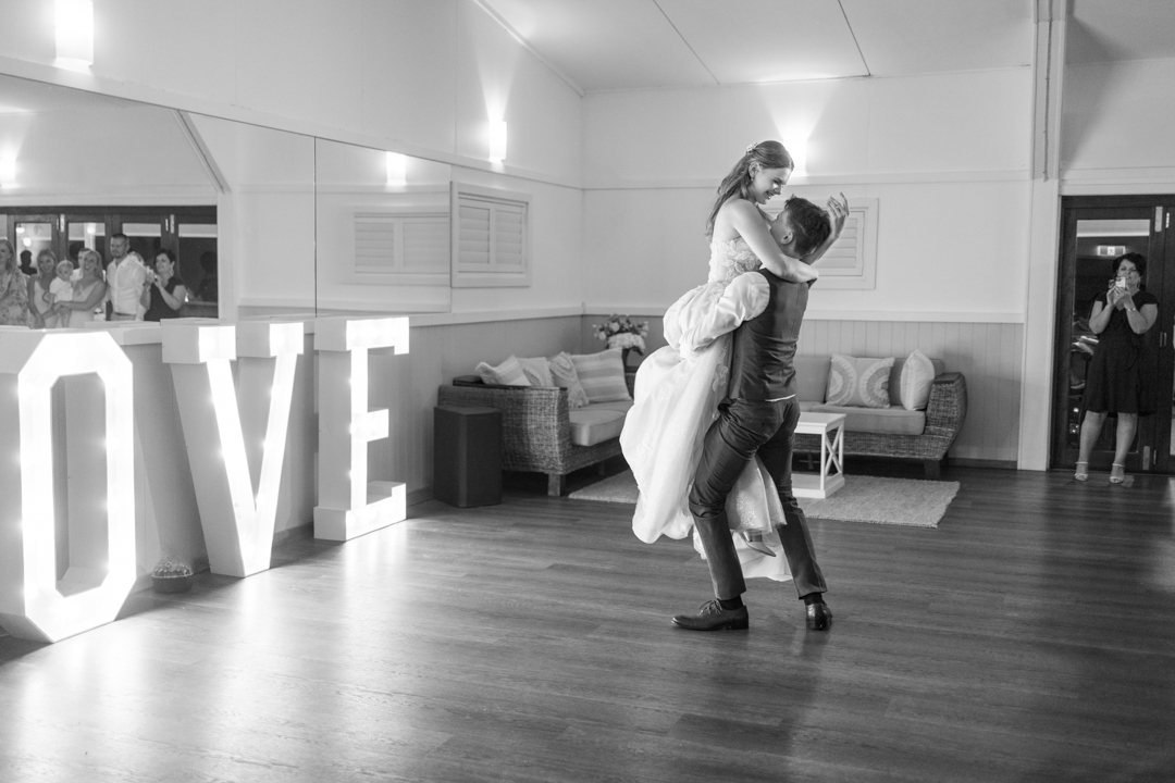 Cedar Creek Estate Wedding Photographer 087