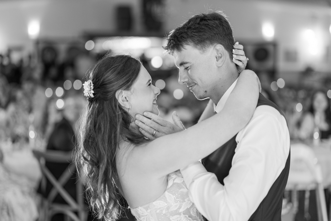 Cedar Creek Estate Wedding Photographer 088